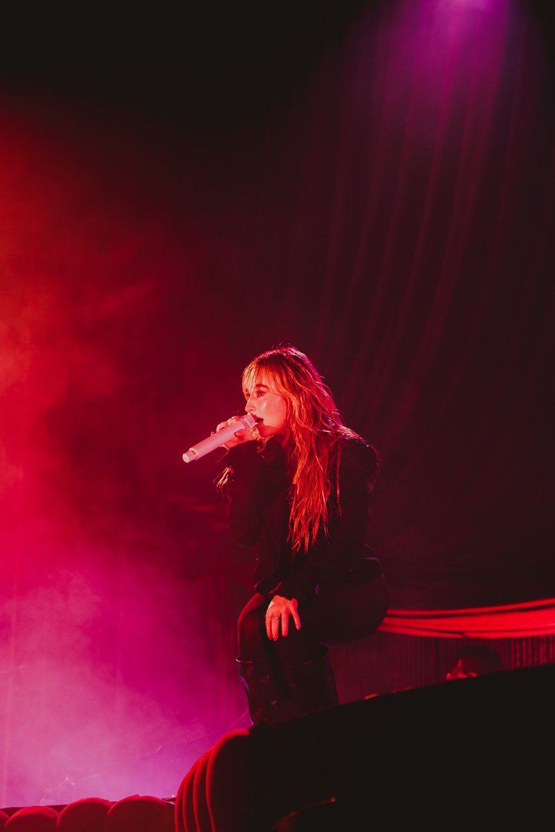 SabrinaTourInfo's tweet photo. 📸: @SabrinaAnnLynn performing in Philadelphia, PA! 

📸: @DibsOnThatt 

#EICSPhilly #EICSPhiladelphia #SabrinaCarpenter #EmailsICantSendTour https://t.co/OE5UFB9sOK
