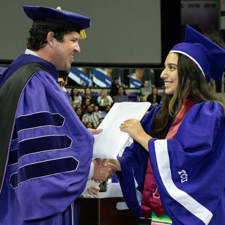 🎉CONGRATS🎉 to all the LiiNK students who graduated this past weekend!! Daryl received his PhD in Health Science, Anna received her BS in Health &Fitness, &Anita received her BS in Movement Science 🤗

#TCU23 #LeadOnTCU #tculiink #graduation #unstructuredplay #wholechildhealth