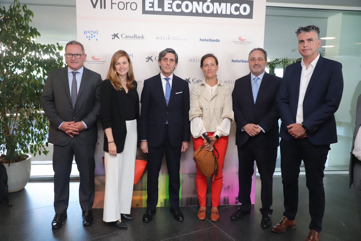 Marisa Anglés (@marisaangles) on Twitter photo Felicidades a la familia Serra y a todo el equipo de El Económico por organizar un debate sobre el impacto de la digitalización en nuestra sociedad que planteó grandes retos. Volveremos muy pronto a Mallorca <a href="/ElEconomicoUH/">El Económico</a> <a href="/ChemaCasas/">José Manuel Casas</a> <a href="/jmalvpal/">JM Alvarez-Pallete</a> <a href="/Telefonica/">Telefónica</a> <a href="/ultimahoramx/">Ultima Hora</a> Felicidades a la familia Serra y a todo el equipo de El Económico por organizar un debate sobre el impacto de la digitalización en nuestra sociedad que planteó grandes retos. Volveremos muy pronto a Mallorca <a href="/ElEconomicoUH/">El Económico</a> <a href="/ChemaCasas/">José Manuel Casas</a> <a href="/jmalvpal/">JM Alvarez-Pallete</a> <a href="/Telefonica/">Telefónica</a> <a href="/ultimahoramx/">Ultima Hora</a>