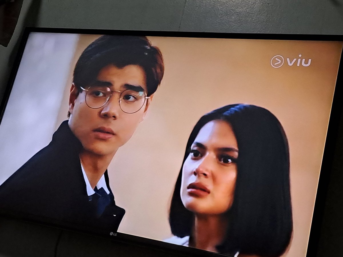 xandz34's tweet photo. Pair up!!! 😘
Swap please... 🫣🤭
Wow! The chemistry! 👍
#TheWriteOne
#thewriteonviu #happyviuing #viu #viuph #viuseries #viuoriginal #rurumadrid #biancaumali
@Rurumadrid8 @bianxxxxxa @PaulAndreSalas @mikeequintos @lotlotdeleon @RoyceCabrera @kkydsnts @Viu_PH @gmanetwork https://t.co/ThXQqgA1zP