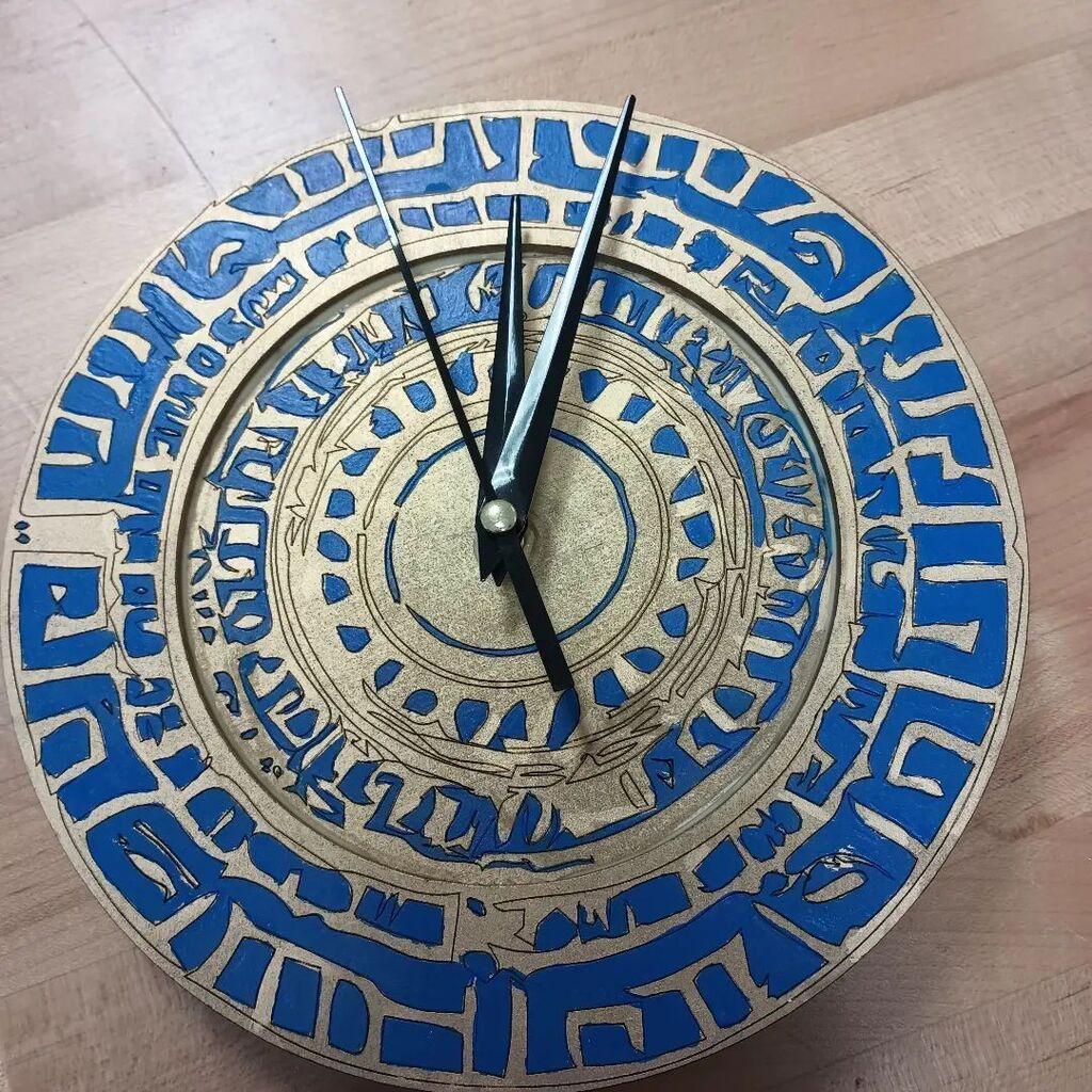 Another Engineering Technology 1 student clock made with #aiart.

#ai
#lasercut instagr.am/p/CsWskdDxAZq/