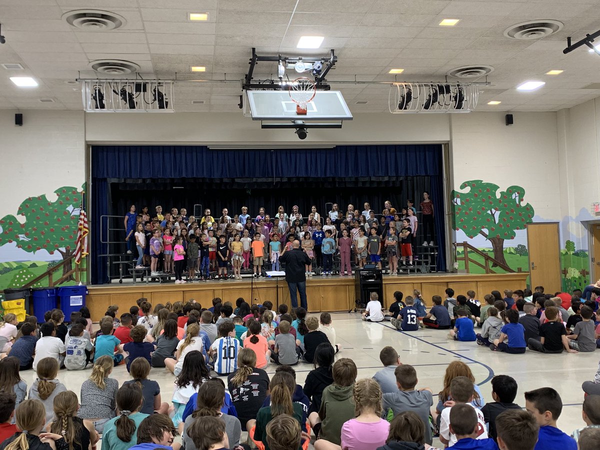 LH_Millington's tweet photo. Our Tiger Team Assembly kicked off with the chorus performing for our students and teachers. It was so nice to come together and recognize our chorus, the character awards for Fairness and our Eco Warriors! #tigerteam #longhillpride https://t.co/lZhwBHdDFK