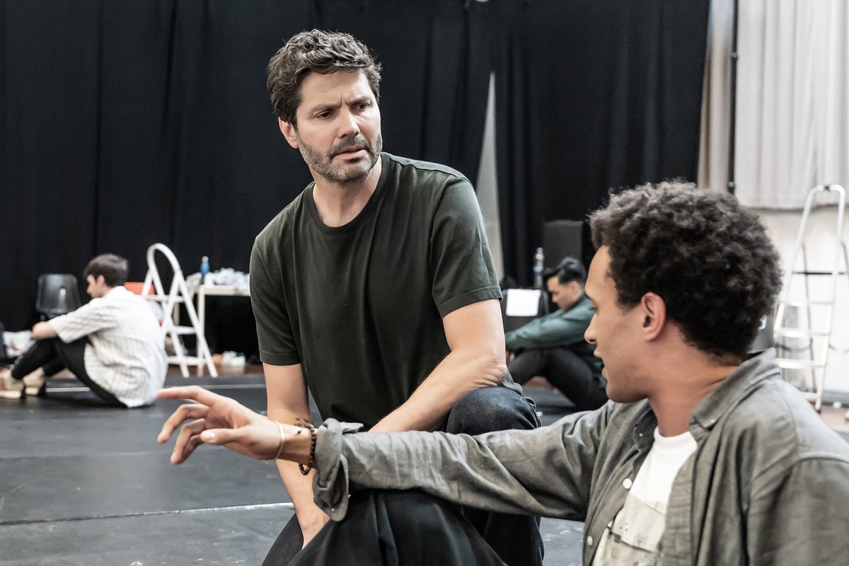 GidsTurner's tweet photo. #marcbrennerphotography First look at rehearsals for Romeo and Juliet @AlmeidaTheatre https://t.co/OCaLaypqhK