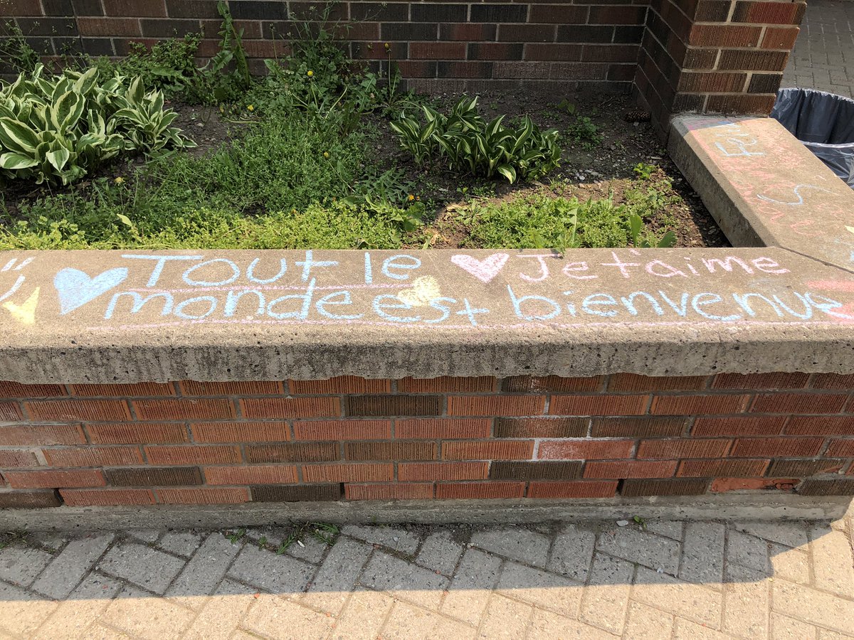 MrsKMasson's tweet photo. @SCI_Lions learned to be grateful and share our challenges to build community and understand we are not alone. DO something to be an ally #getrealmovement #IDAHOBIT thanks to the students for positive messages in English and French on the sidewalk out front https://t.co/ingr68oKMT