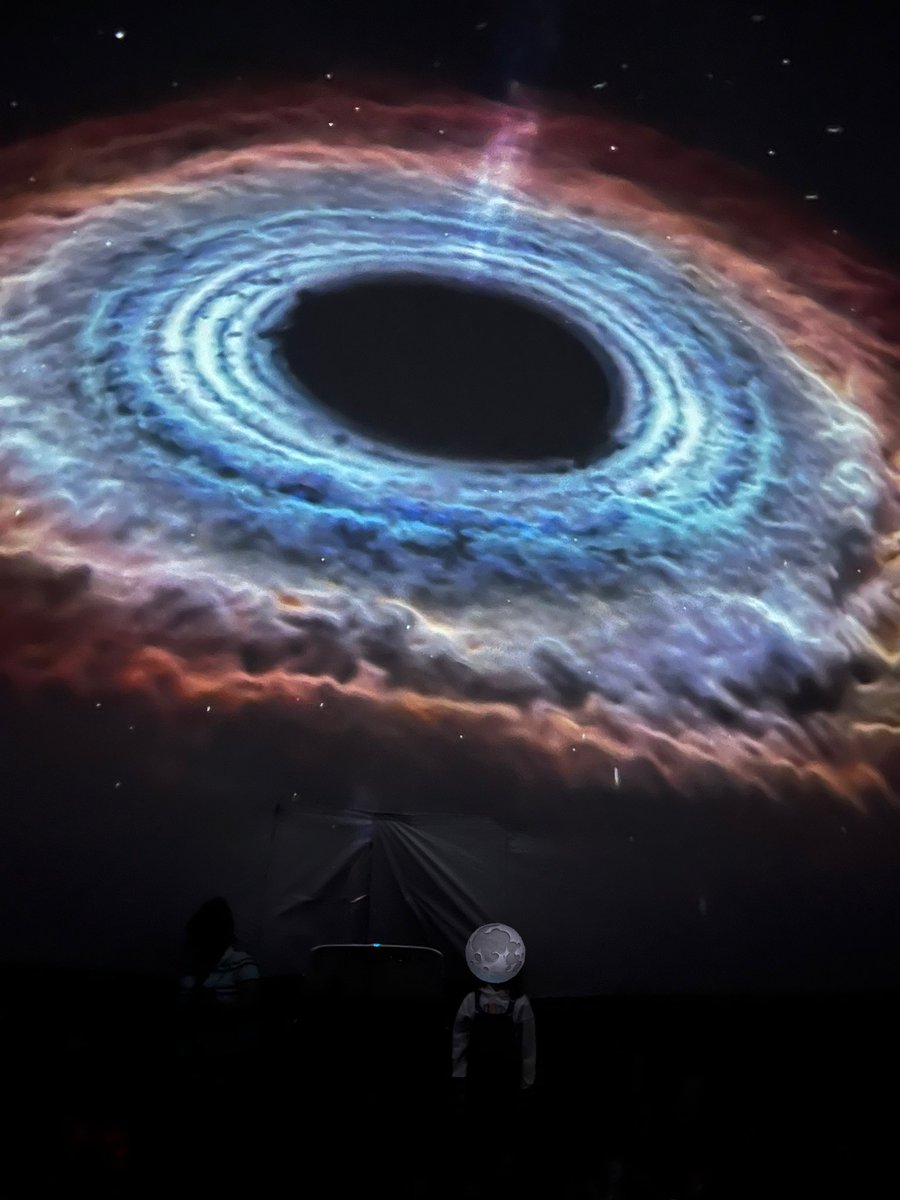 CassidyHDSB's tweet photo. Thank you @AstroInAction for taking us on an Out of This World tour of our universe. Can’t wait for our community members to experience this Thursday evening! 🪐🔭
@GS_Gators https://t.co/ml6Qc0TzQb