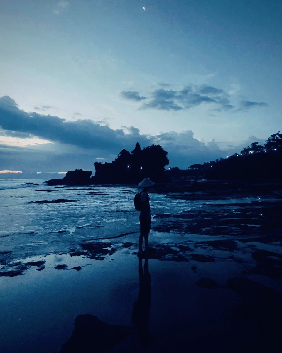 94ahm1's tweet photo. Wandering to find what’s more into life https://t.co/PTge7fPuFq
