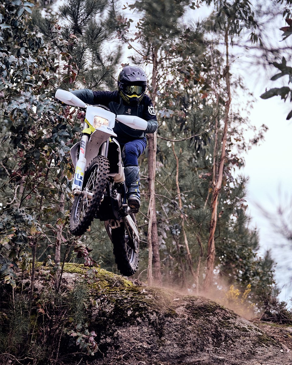 HQV_MotoUK's tweet photo. Performance unleashed - precision mastered. With its titanic power and state-of-the-art chassis, the FE 501 has it all.
Where will your FE 501 take you?
Discover more - https://t.co/NKKTYiaJEQ
#HusqvarnaMotorcycles #RideHusky #Enduro #FE501 #WheelieWednesday https://t.co/5NUzq9KJ4v