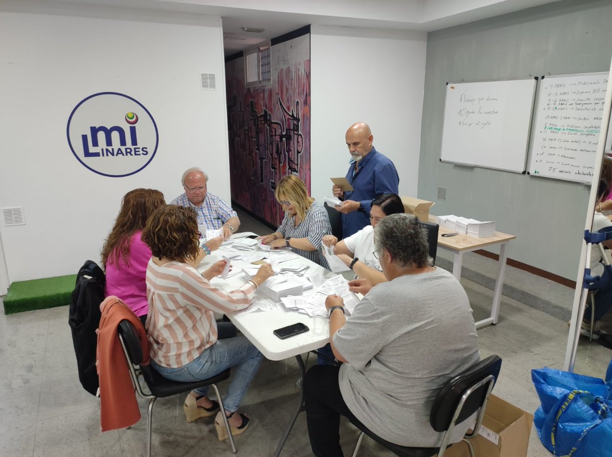 Desde el partido MI LINARES ya disponemos de papeleta para las elecciones de 28M.

Quien quiera pasar a recogerla, puede hacerlo de 11:30 h. a 13 h, y de 19 h. a 20:30 h.

#MiLinares2023
#JuanaCruz
#28M