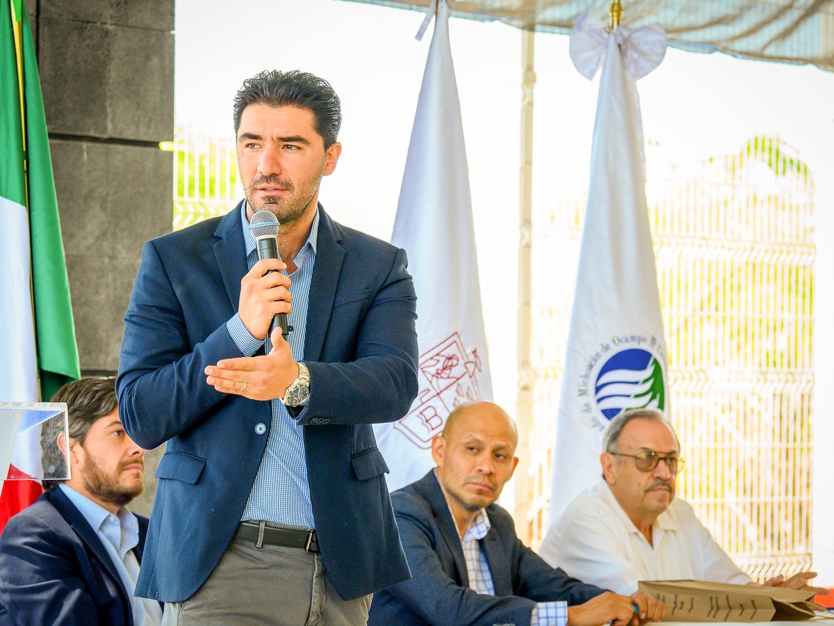 Acudí a la inauguración de la 2ª Jornada Estudiantil de la <a href="/ucemich_edu/">Universidad de la Ciénega del Estado de Michoacán</a>, evento en el cual realizaremos, durante dos días (17 y 18 de mayo), junto a esta importante universidad, diversas acciones complementarias a sus actividades académicas.
