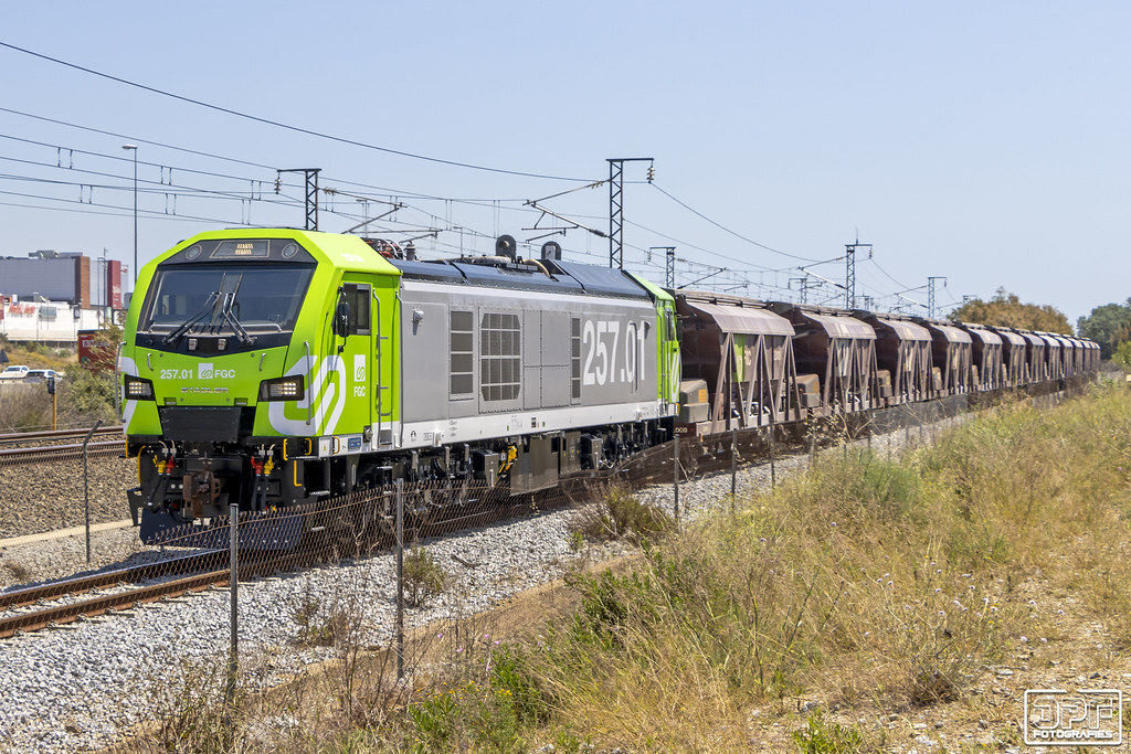 Tren.cat tweet media