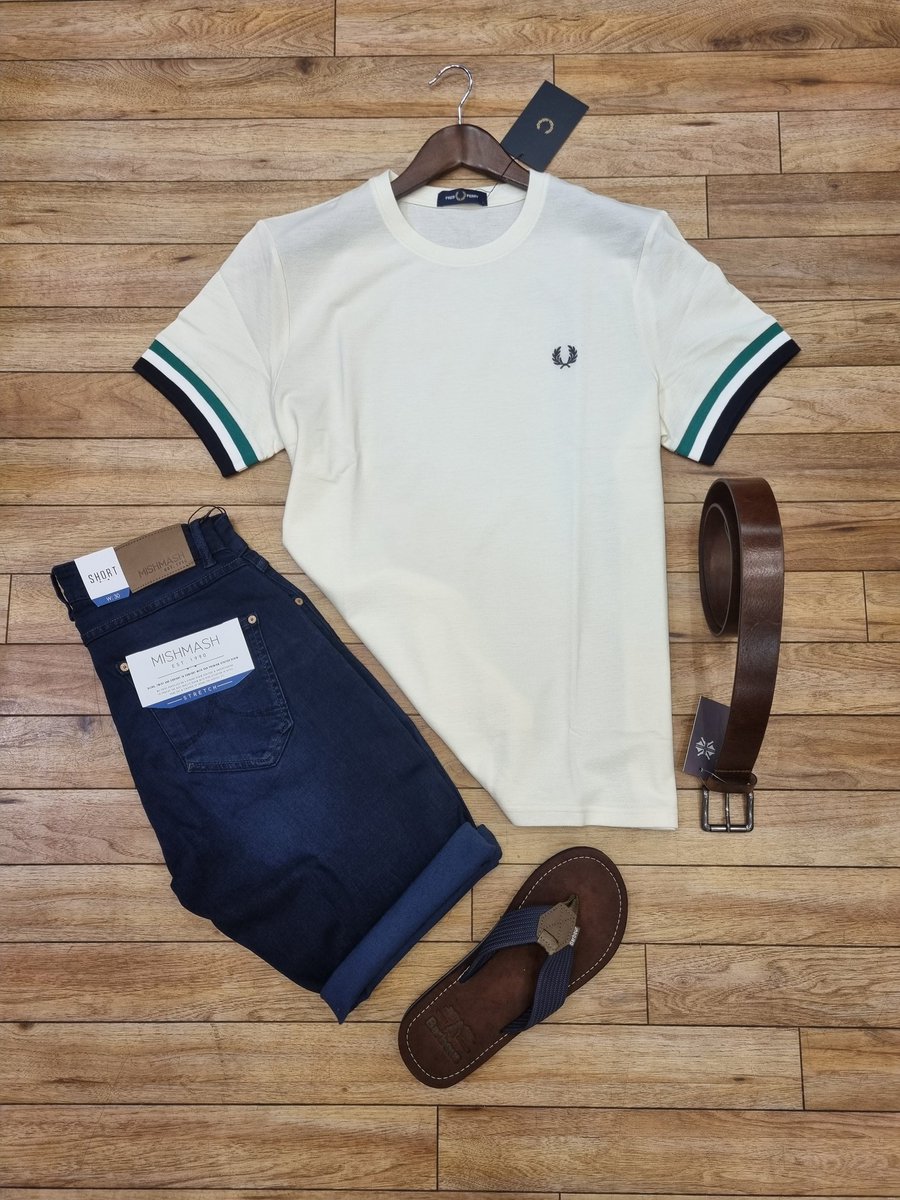 SolidGoldBenan1's tweet photo. Another fine fred
.
.
.
.
#menswear #mensstyle #fredperry #barbour #barbourinternational #mishmash #mishmashjeans #quality #lookgoodfeelgood #newstock #newclothes #denimshorts #southwalesfashion #llanelli #independentbusiness #solidgoldltd https://t.co/jpUKHg2BLv