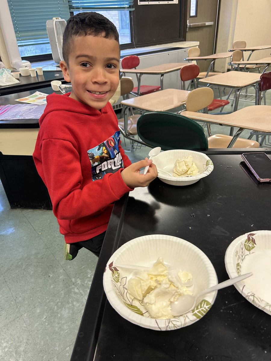 Kirsten Higgins tweet media