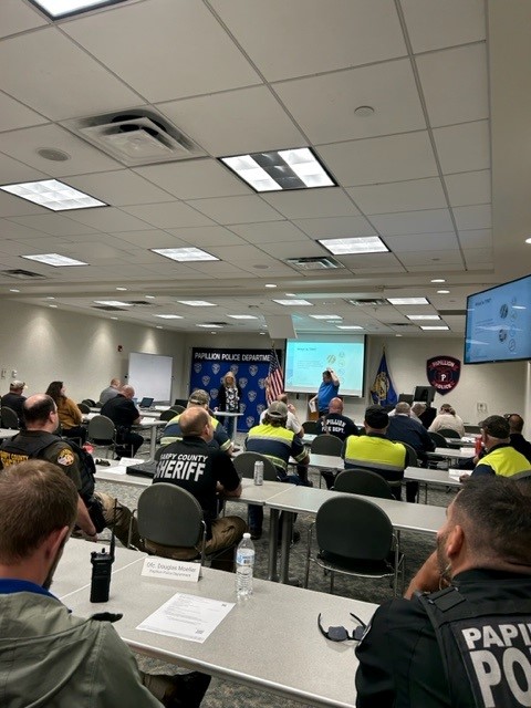 papillionpolice's tweet photo. Full house at the #PPD this morning for the first South Metro Traffic Incident Management group meeting led by @HDR_Inc &amp; #NDOT. @BellevuePolice @SarpySheriff @SarpyCounty911 @lavistapolice @OmahaPolice @PapillionFire https://t.co/nH0cEn2oFy