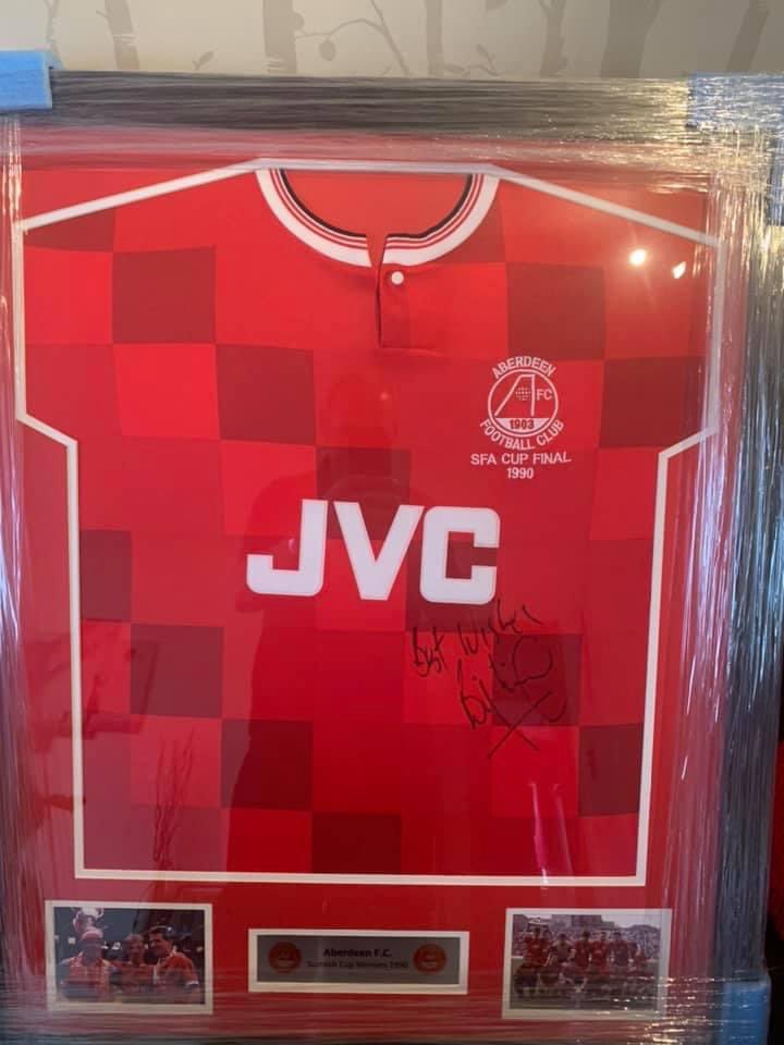 JDC Scotland are running a bonus ball for a replica 1990 Cup Final top signed by the legend Brian Irvine 👌Tickets are priced at £10 and the draw will be July 1st please get in touch for tickets. <a href="/AberdeenFCSLO/">Aberdeen FC SLO</a> <a href="/AberdeenFC/">Aberdeen FC</a> <a href="/akaollie1903/">Steve</a> <a href="/AberdeenMAG9/">Stephen Dobson</a>
