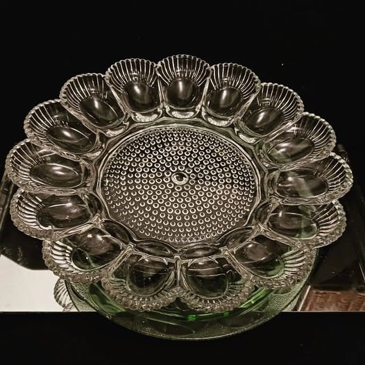 DWedgeCreations's tweet photo. #etsy shop:Indiana HobnailGlass EggPlate https://t.co/pugX4AAkJs #indianaglass #serving #hobnail #wedding #pressedglass #lesmithhobnail #eggplate #eggplatter #relishtray #lesmith #dwedgecreations.etsy.com #deviledeggplate #artwork #artglass #art #artdeco #artware #gift https://t.co/Dvm6Vv098j