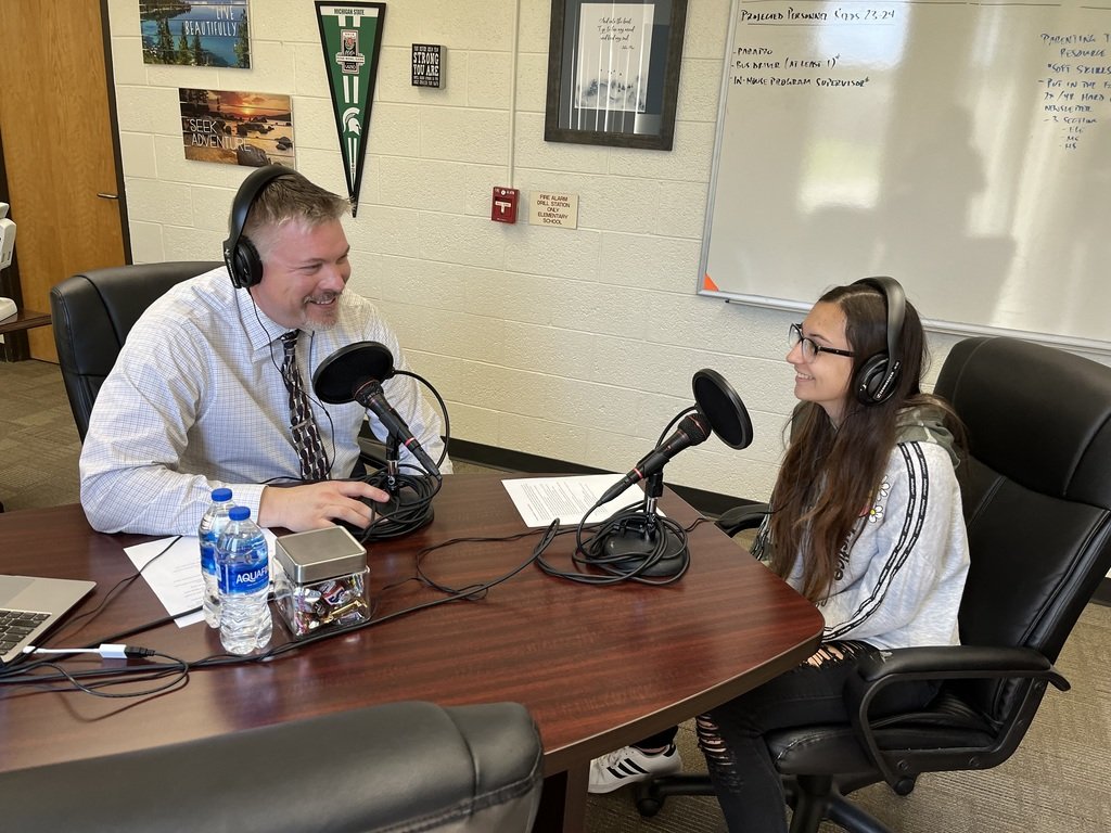 AGSschools's tweet photo. The second scoop! Hear from Senior Amber Harrell about her journey so far and he wise words. https://t.co/ih9fTLGEpW #WolverinesLead #BreakingBarriers https://t.co/pzkbEzbjD2