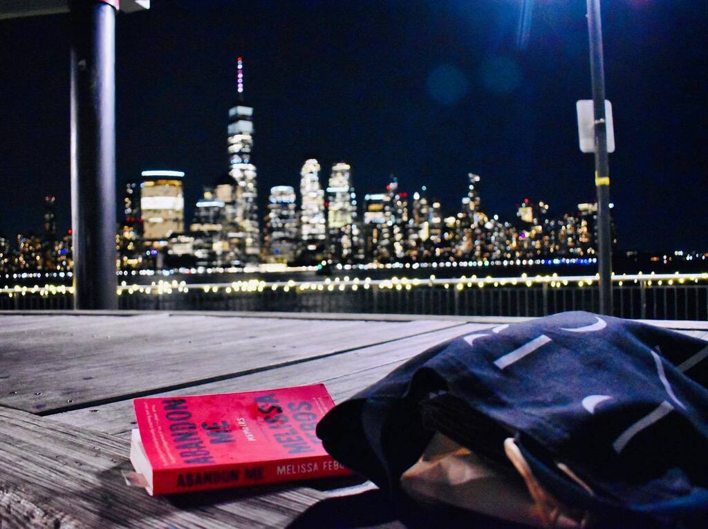 darknetstories's tweet photo. “I will show her it is safe to love me. I will empty the streets of my life for her. I will become a city for her alone.” 

— 𝙰𝚋𝚊𝚗𝚍𝚘𝚗 𝙼𝚎 @melissafebos 

@labyrinth.books https://t.co/tn6VfN1rFT