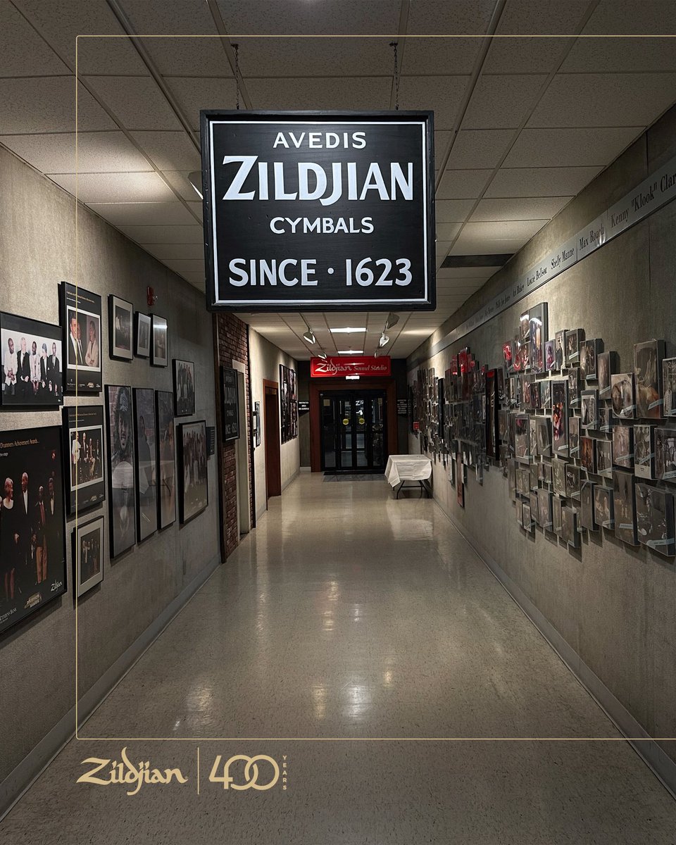 ZildjianCompany's tweet photo. 400 years of memories 📸

#Zildjian400 https://t.co/71oyyJrPFS