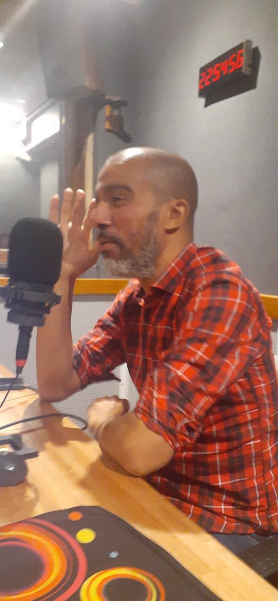 fabianjaraokei's tweet photo. Ahora al aire de @radiocolmena sale #TemporadaDeKoalas ! Entrevistas con Naty Na de Uruguay, #LuchoCervi y #Mujik ! https://t.co/1bSl2UpUmu