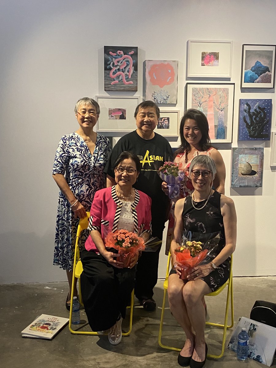 An afternoon well spent with @hieu_fraser, @WinnieCbook and Sharon Lee!  

Thank you to the authors and attendees for joining us for “Words and Borders: Common Threads of Migration and Resilience”, in partnership with the Asian Literature Circle, @pchcmom and @centrea.