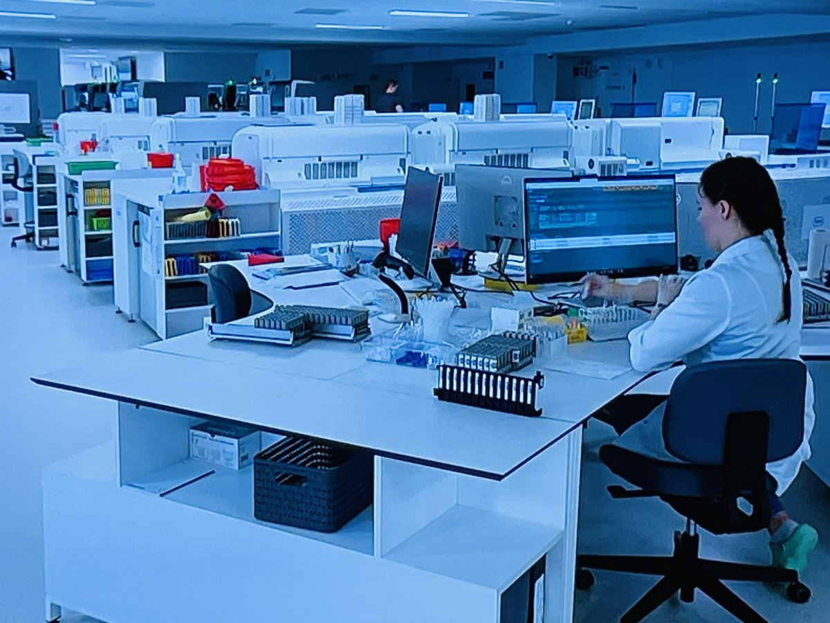 Test Diagendo. Przełom na skale światowa w diagnostyce endometriozy. Prof Jacek Malejczyk z naszym skromnym klinicznym udziałem:)
Endometrioza to choroba siejącą spustoszenie w ciałach kobiet. Pracujmy dla ich dobra i zdrowia