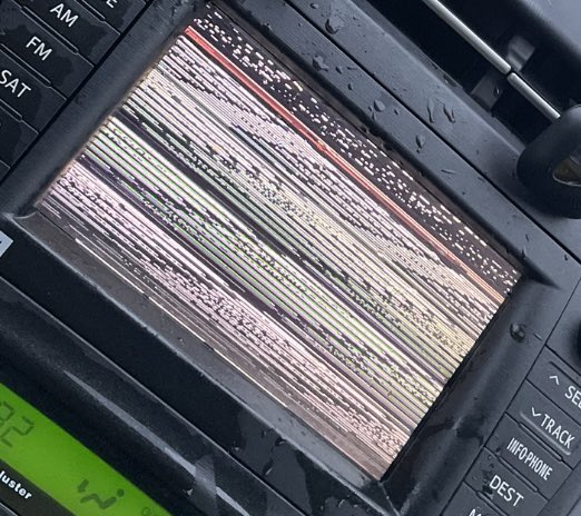 CrystalSuicide's tweet image. This is how my morning started …. ☕️🚗 😭💔  #Coffee #CoffeeSpill #CarScreen