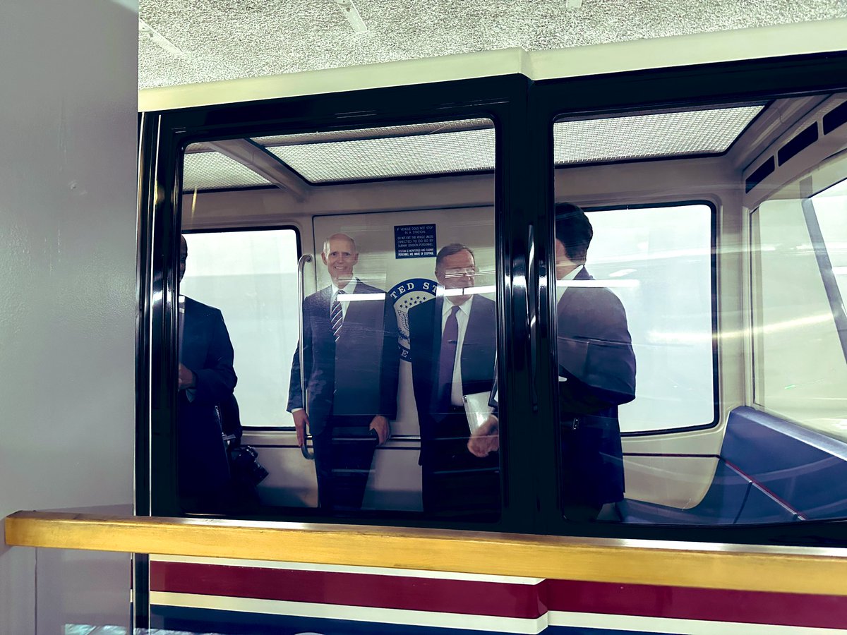 Steven Dennis on Twitter "Rick Scott, Dick Durbin briefly stuck in