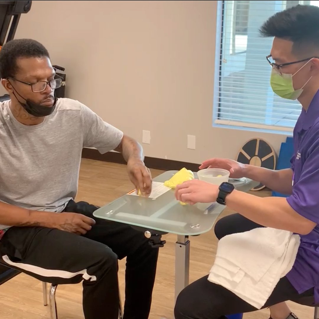 ZKptrehablv's tweet photo. Providing the best care requires understanding our patient's needs and preferences. At #zkptrehablv, we believe building a strong rapport with our patients is equally important.That's why we encourage our patients to get to know us too. https://t.co/z6806w9vKt https://t.co/AYwTZ5mUku