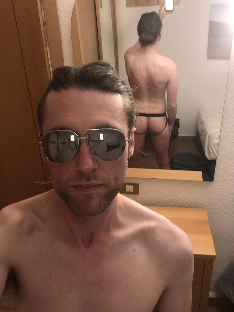 ScouseBttm86's tweet photo. Gran Canaria day 1 #jockstrap #bottomlad #grancanaria #maspalomas #dtf https://t.co/bjKfZbrAA1