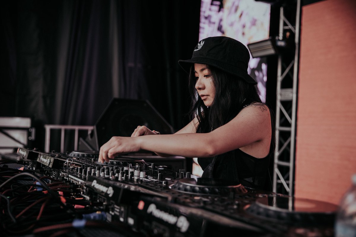Bass Waffles tweet media