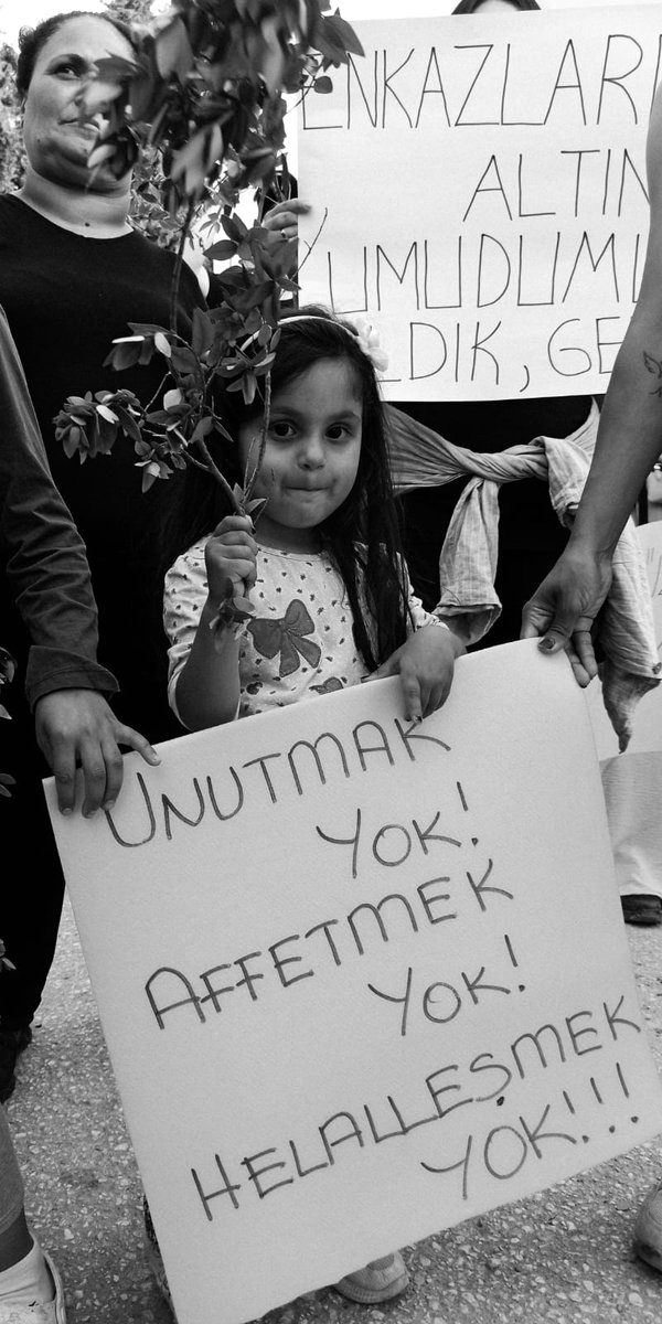 Hatay/Harbiye'de depremin 100. günü.

Unutmayacağız, affetmeyeceğiz, hesap soracağız!

#hataydeprem #DepreminYüzüncüGünü #Unutturmayacağız