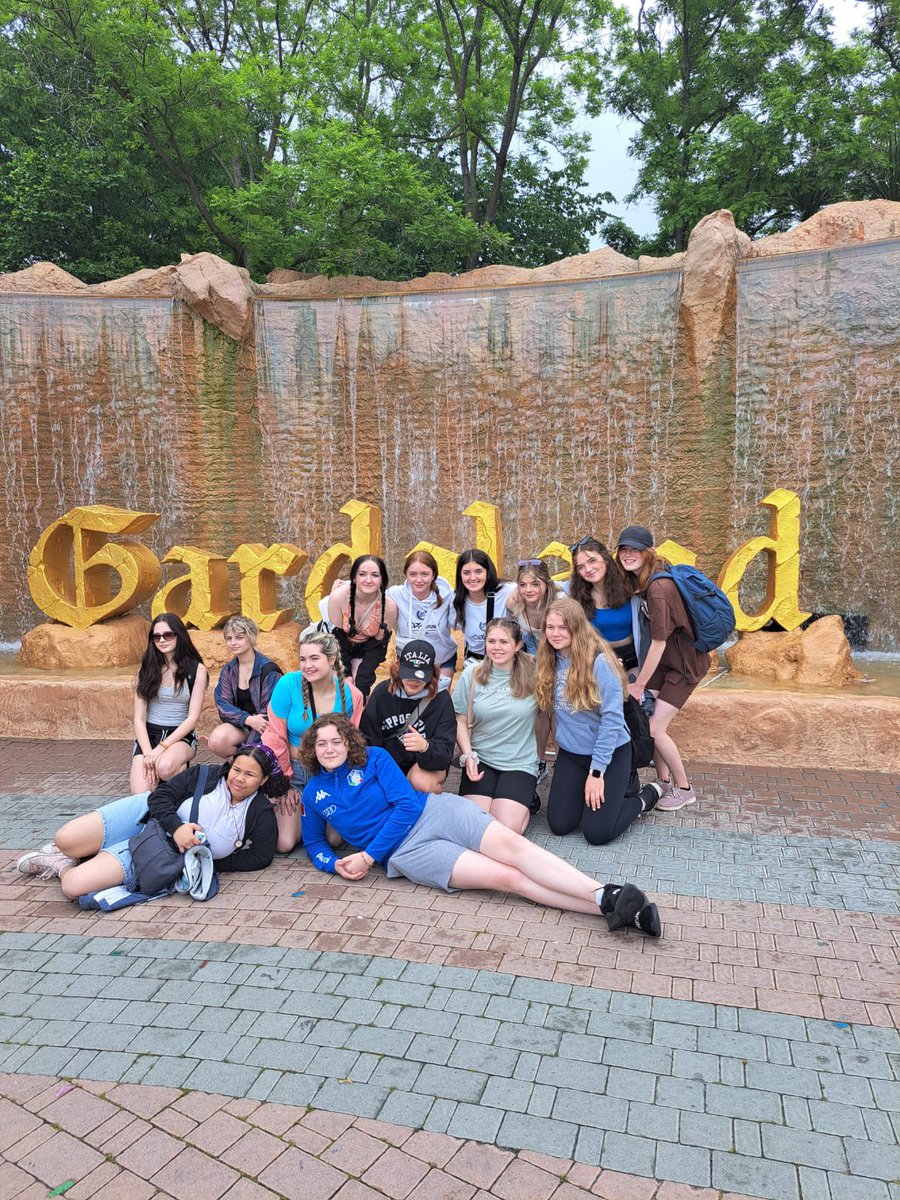 colaisteabbain's tweet photo. Our TYs are having a great time in Italy #Tytour #italy https://t.co/C58doFOaIa