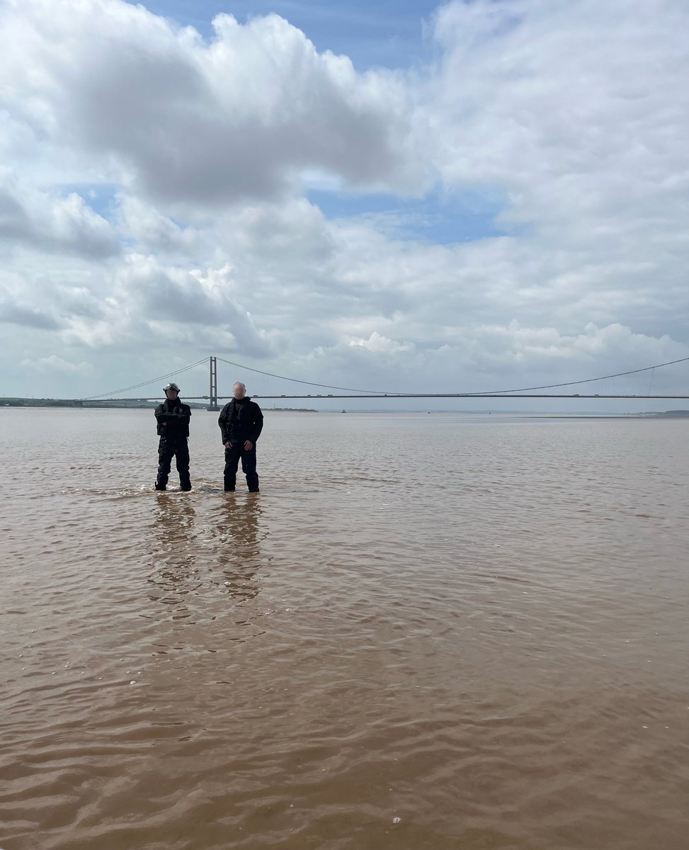 HPMarineProtect's tweet photo. Today has seen the team supporting #AQUAPOL Maritime Security Control Week across the Humber region.  Our patrols have been focussing on dock side engagement, lots of boat activity and even a foot patrol in the Humber! https://t.co/T82MuQ4s5W