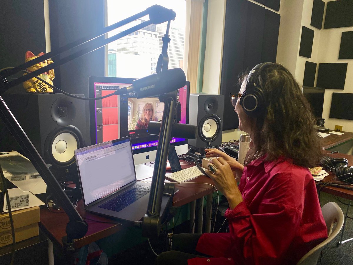 SpokenWebCanada's tweet photo. We welcomed a special guest in our #podcast studio this week! Professor Linda Morra (@lmorra3) spoke with author Lisa Moore (@Lisa_D_Moore) about her latest work, This Is How We Love (2022, @houseofanansi) for an upcoming episode on her podcast, #GettingLitWithLinda (@LLitwith). https://t.co/rUgJ1XU5zw