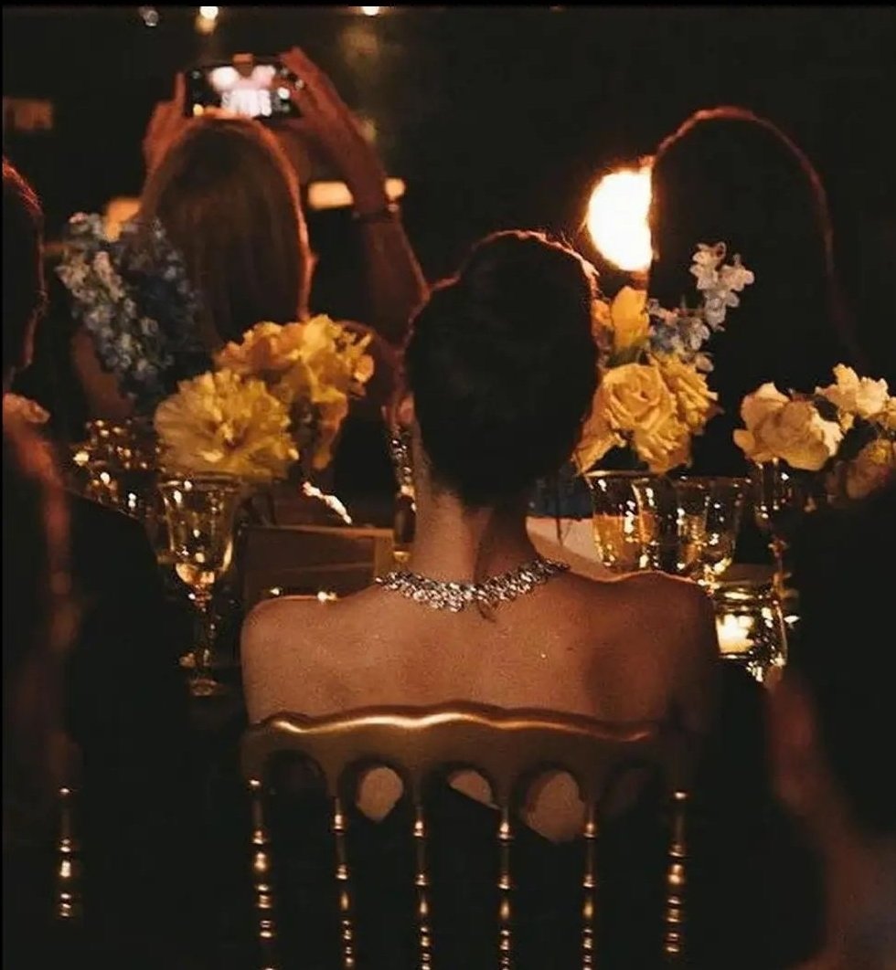 lalisa:
_You know just from looking at my back🤌🏻