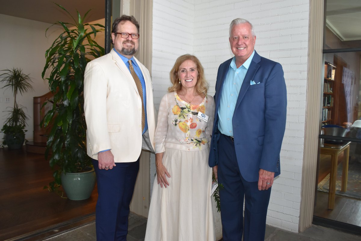 GEDallasChamber's tweet photo. Yesterday's luncheon at the Arboretum was on a perfect day weather-wise! Box lunches, presentation by Dave Forehand and a self guided tour of the garden followed. Over 450 weddings are held each year - plan a year in advance. #gedcc #eastdallaschamber #Dallasarboretum #network https://t.co/4CKB3l9dHL