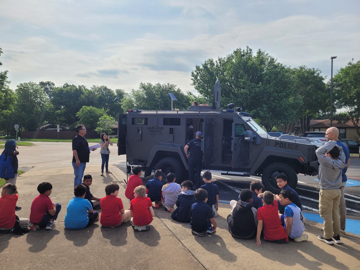 WES_Wranglers's tweet photo. Check out some of our many speakers from Career Day yesterday! Thank you to our amazing speakers that came out to teach our Wranglers about your Careers!  #WilliamsCareerDay #CCMR #GISDSELWorks #SELStrong @gisdSEL https://t.co/gNwS4hKLY8