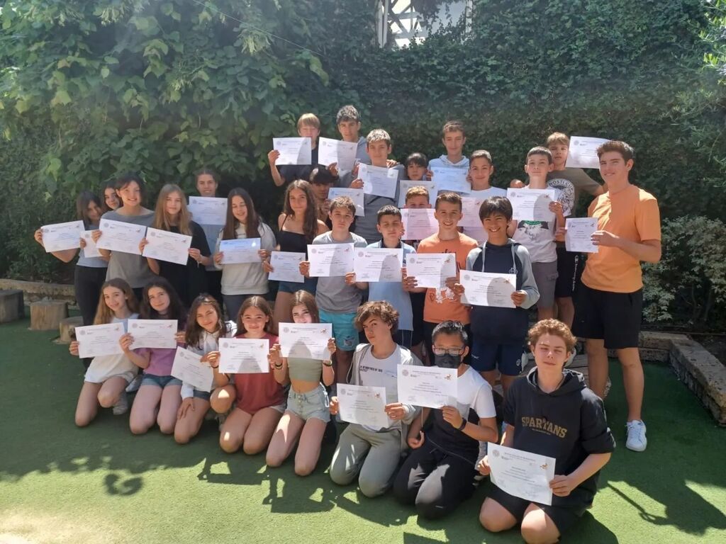 👏 Entrega de diplomes als alumnes de secundària que s'han presentat a les Proves Cangur de matemàtiques. Felicitats a tots! 

#petitestellanova #escolanova  #eso #provescangur2023 #educació #escola #terrassa instagr.am/p/CsWvRNVLAGG/