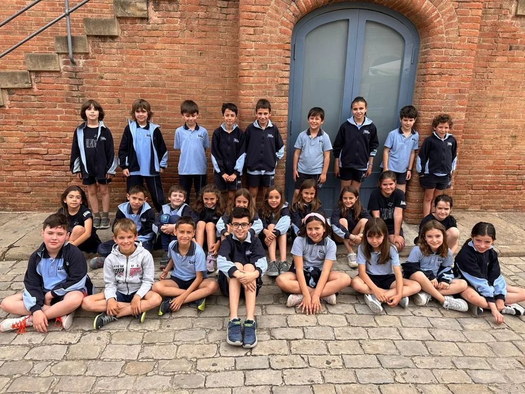 3rd grade had a great experience this week visiting MNACTEC. 
The students experienced how in 1910 adults and kids were working in textil factories🏭. 

@mnactec

#petitestellanova #escolanova  #primària #education #school #terrassa instagr.am/p/CsWvkgyrbAA/