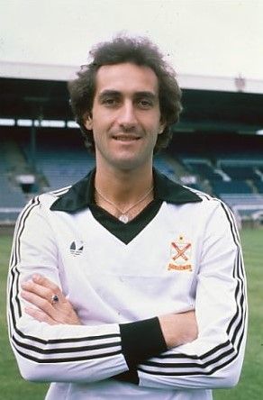 robertmdaws's tweet photo. #lesstrong @FulhamFC 1979 https://t.co/KYTnEg8H52