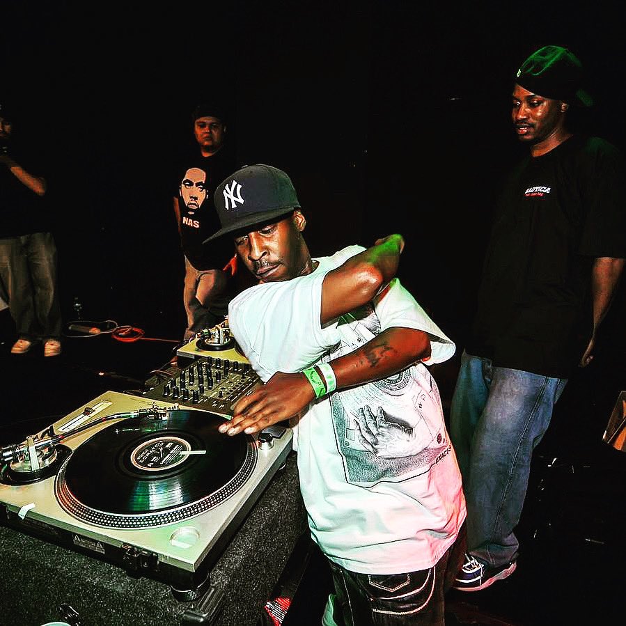 SHAOLINJAZZ's tweet photo. HBD & Rest In Power to Grandmaster DJ Roc Raida
#rocraida #xecutioners #masterdj #djlegend #dmcworldchampion #harlem #hiphopculture #blackmusic #blackculture https://t.co/jTE7KlPs70