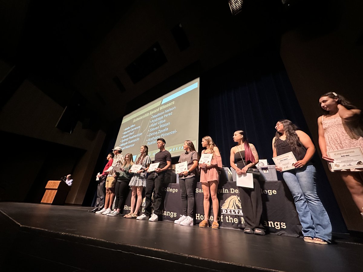 SJDeltaCollege's tweet photo. Leading up to Commencement, many of our grads were honored at one of our many special celebrations across campus. π Here's a look back at some of those moments! π₯³ #DeltaClassOf2023 #MadeAtDeltaCollege #DeltaCollegeGrad https://t.co/P5hi40ziBH
