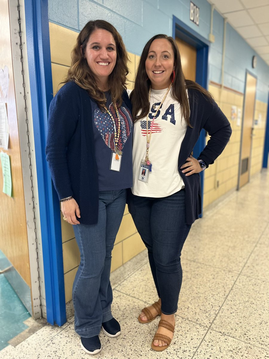 msramirez_teach's tweet photo. Multicultural Sprirt Week Day 3! Dress as your favorite holiday 🇺🇸 https://t.co/r2FAFYHDcH