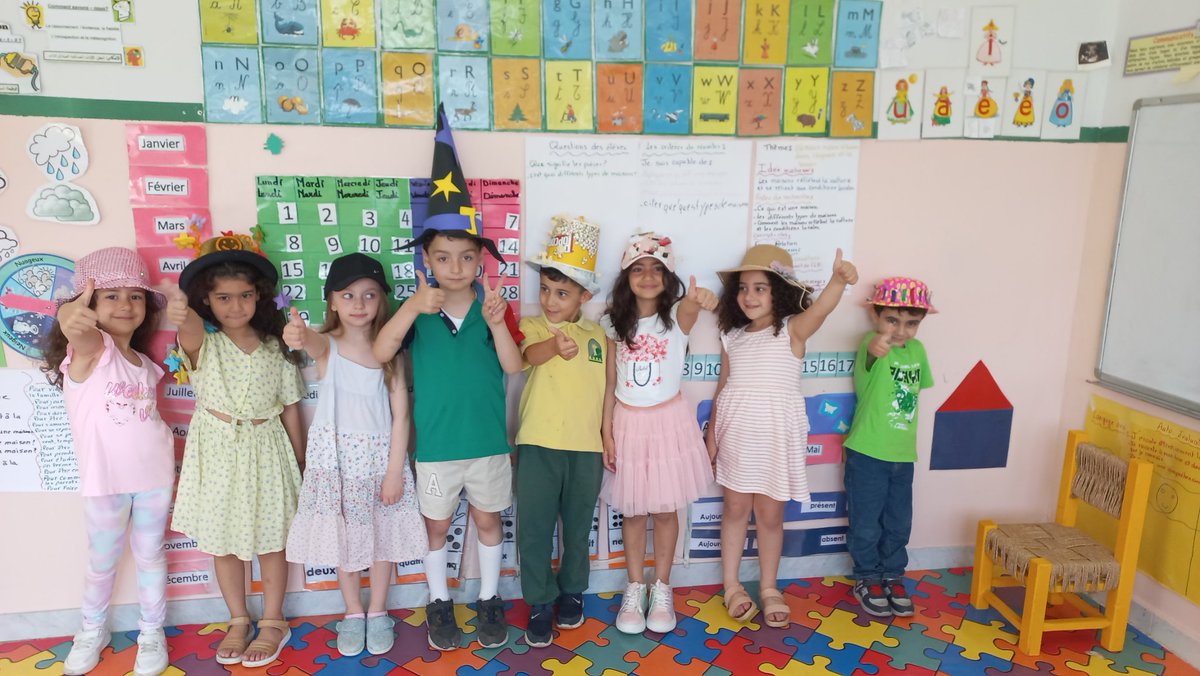 La journée du chapeau #Journéeenchantée pleine de joie et de créativité#Les apprenants de la maternelle 
<a href="/Hhhsinfo/">Houssam Hariri HS</a> <a href="/LinaMajzoub1/">Lina Majzoub</a> <a href="/tbaassiri/">Tharwat Baassiri</a> <a href="/sashgh/">Sasha Ghosn</a>