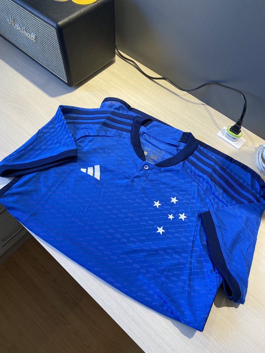 loluzardo's tweet photo. @devleandro922 @adidasbrasil @SCInternacional Comprei essas duas na Shopee e elas chegaram essa semana… não da mais pra pagar 400 reais em camisa de time, é um absurdo. Vai na shopee e paga 70 reais por literalmente o mesmo pedaço de pano… https://t.co/UvmX6ODaXZ