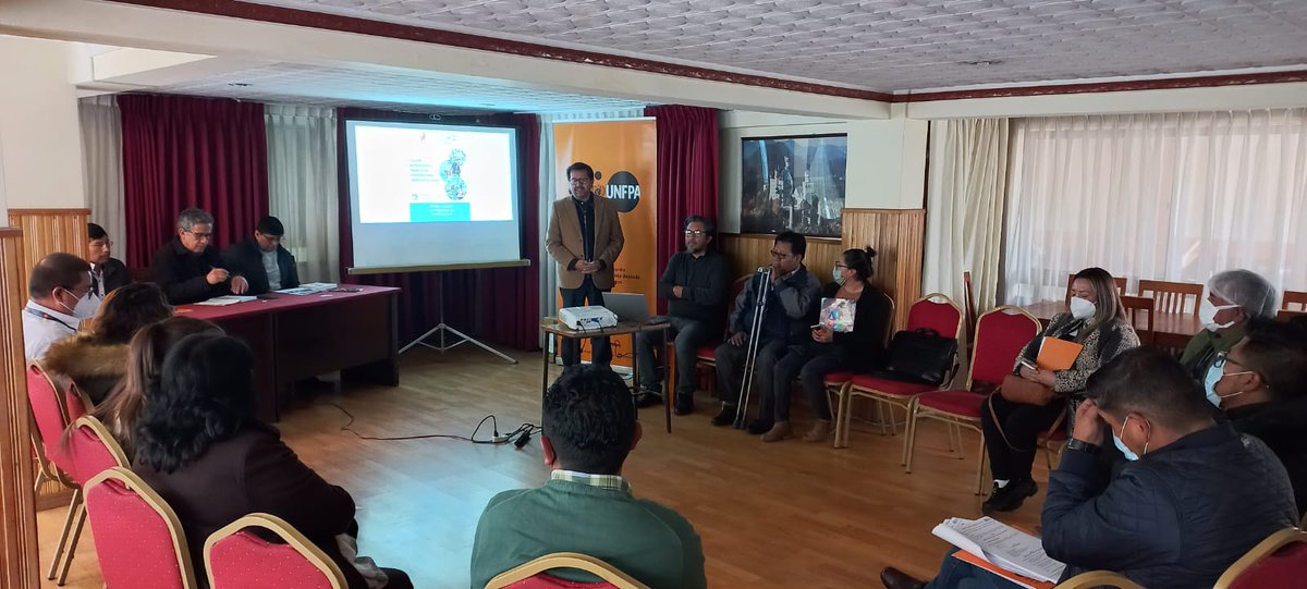 UNFPABolivia's tweet photo. La programación estratégica del #GADP, se orienta a promover el fortalecimiento del ejercicio pleno de #DerechosSexualesYReproductivos de mujeres, adolescentes y niñas de zonas rurales y comunidades indígenas.
El UNFPA apoya estos procesos en el marco de su Programa País. https://t.co/u2JQOrD0fe