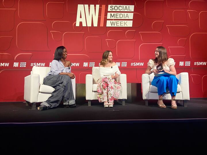 ADWEEK (@adweek) on Twitter photo In this session,<a href="/Snapchat/">Snapchat</a>'s <a href="/Rajni_Jacques/">Rajni Lucienne Jacques</a> and creator, <a href="/alyssamckayfr/">Alyssa McKay</a> as they share insights on how brands can tap into the potential of realness through collaborations with creators. #SMW adweek.it/SMW In this session,<a href="/Snapchat/">Snapchat</a>'s <a href="/Rajni_Jacques/">Rajni Lucienne Jacques</a> and creator, <a href="/alyssamckayfr/">Alyssa McKay</a> as they share insights on how brands can tap into the potential of realness through collaborations with creators. #SMW adweek.it/SMW