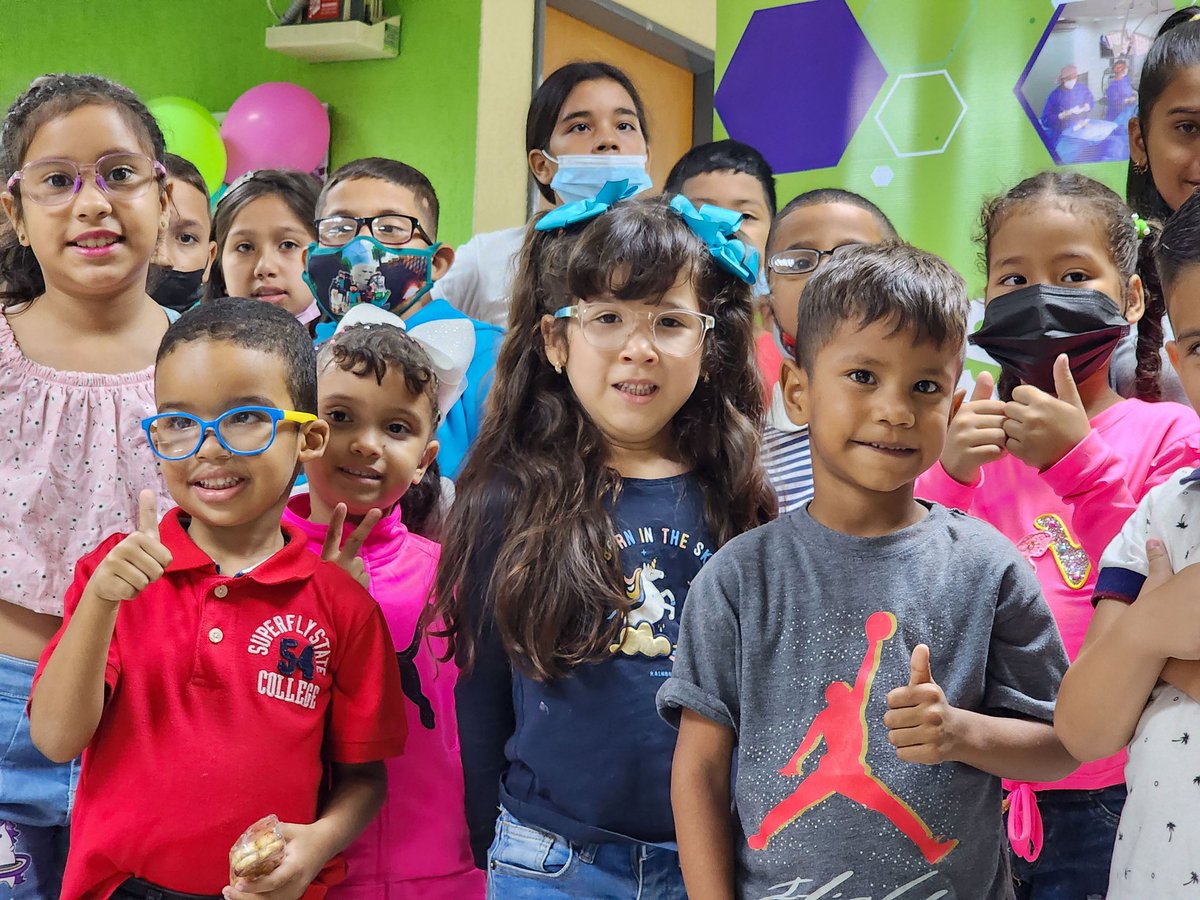 ¡Con el Ipasme, cuidamos lo más preciado!

Todo un equipo trabaja para captar a los/as niños/as que presentan patologías de estrabismo, cataratas y ambliopía.

Se atenderán con el Plan Quirúrgico Oftalmológo.

📍 U.M. Don Simón Rodríguez, Caracas.

#PoesíaParaLaPaz <a href="/NicolasMaduro/">Nicolás Maduro</a>
