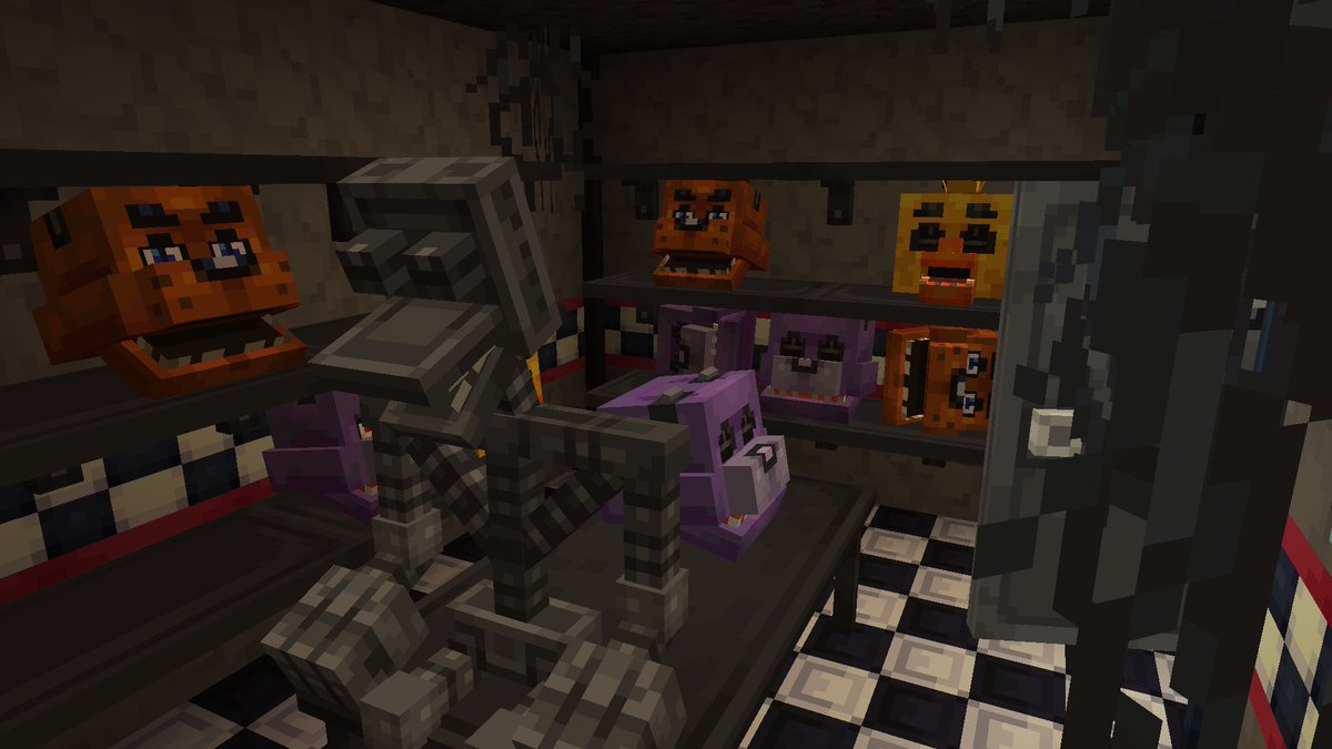 vippori's tweet image. Jumping on the #FNAF hype, reposting an old favourite of mine (yes it's the entire map)

🐻🍕 #minecraft