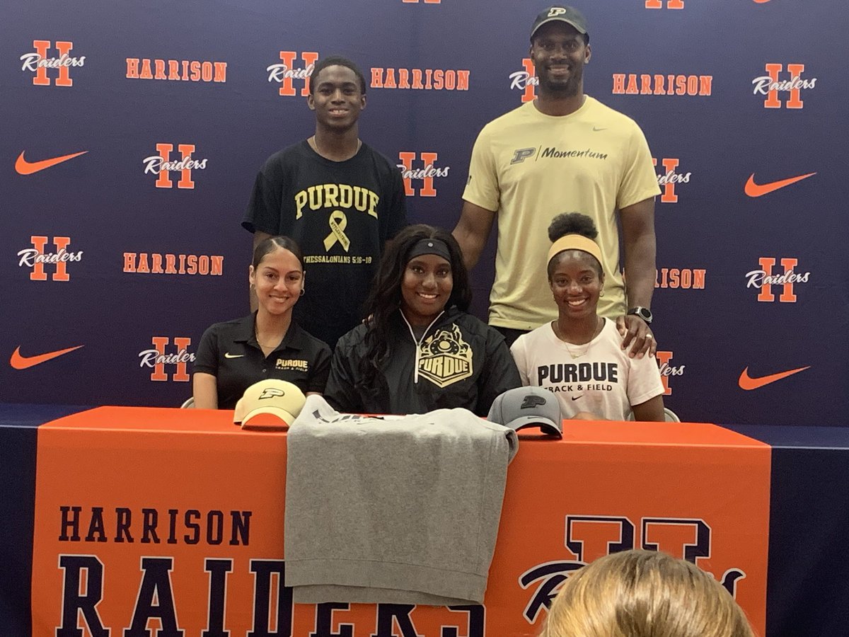 RaiderUpdates's tweet photo. Big shoutout to Autumn Craig for committing to Purdue University to further your academic and track and field careers! Boiler Up! https://t.co/bGp0ZvdbVQ